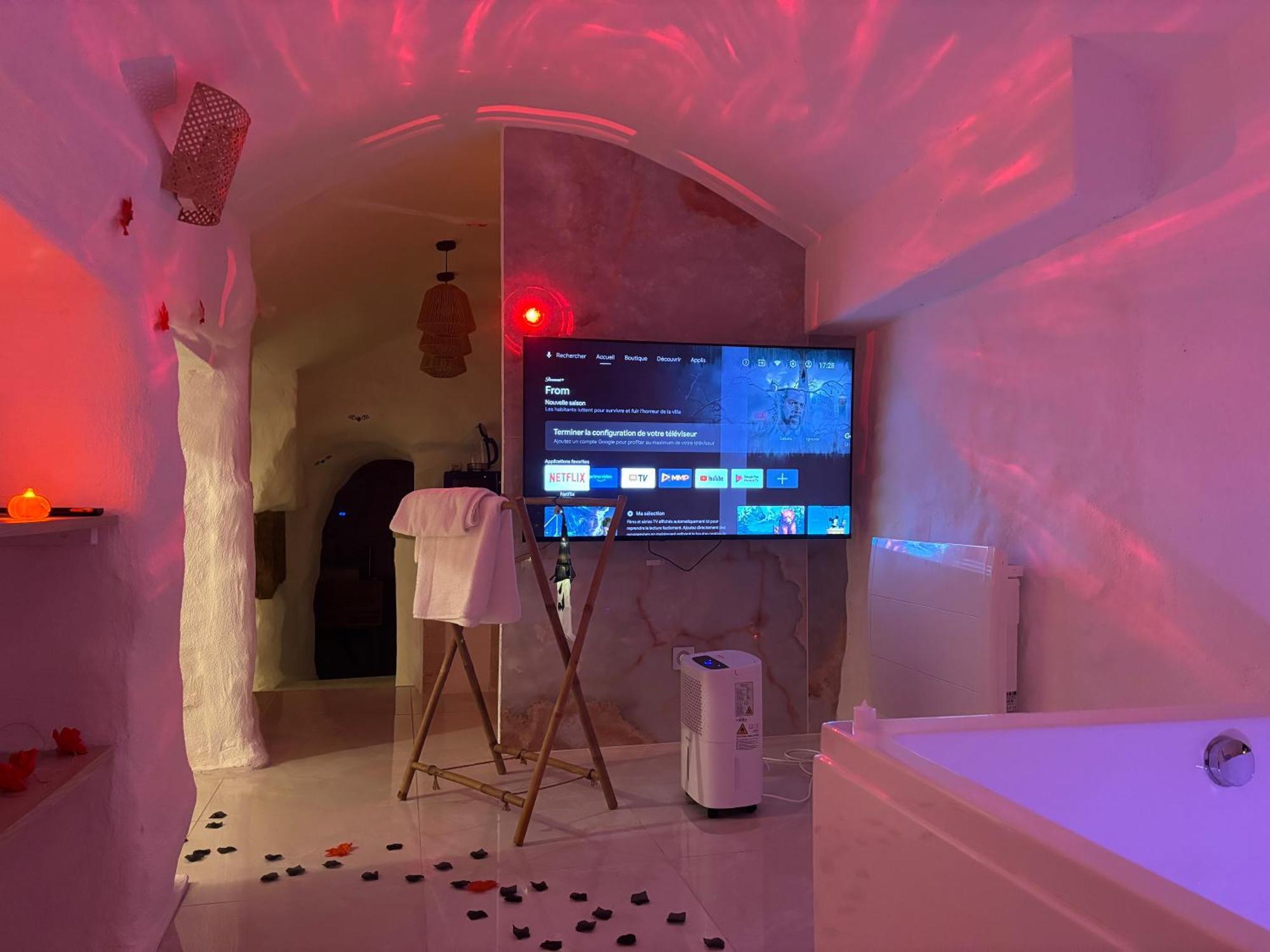 Le Temple D'Aphrodite, Appartement Avec Spa Vienne  Luaran gambar